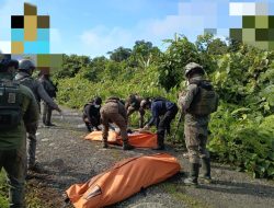 Satgas Operasi Damai Cartenz Evakuasi Dua Warga Korban Pembunuhan di Yahukimo