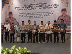 Hangatnya Kebersamaan Kapolda Sumbar Irjen Pol Gatot Tri Suryanta Bersama Tokoh Agama dan Tokoh Adat dalam Buka Puasa Penuh Makna