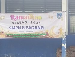 Noverilan, M.Pd Tanamkan Nilai Kepedulian, SMPN 6 Padang Bagikan 167 Paket Sembako di Bulan Suci